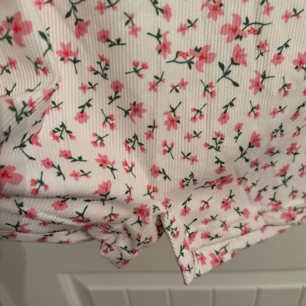 Chic Floral Long Sleeve Romper - Picture 4 of 7